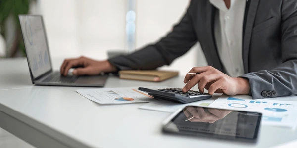 Essential Standards for Your Accounts Receivable Team